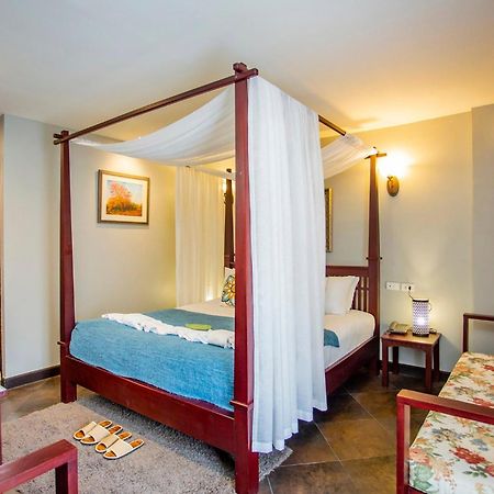 La Villa Boutique Hotel Aranya Prathet Buitenkant foto