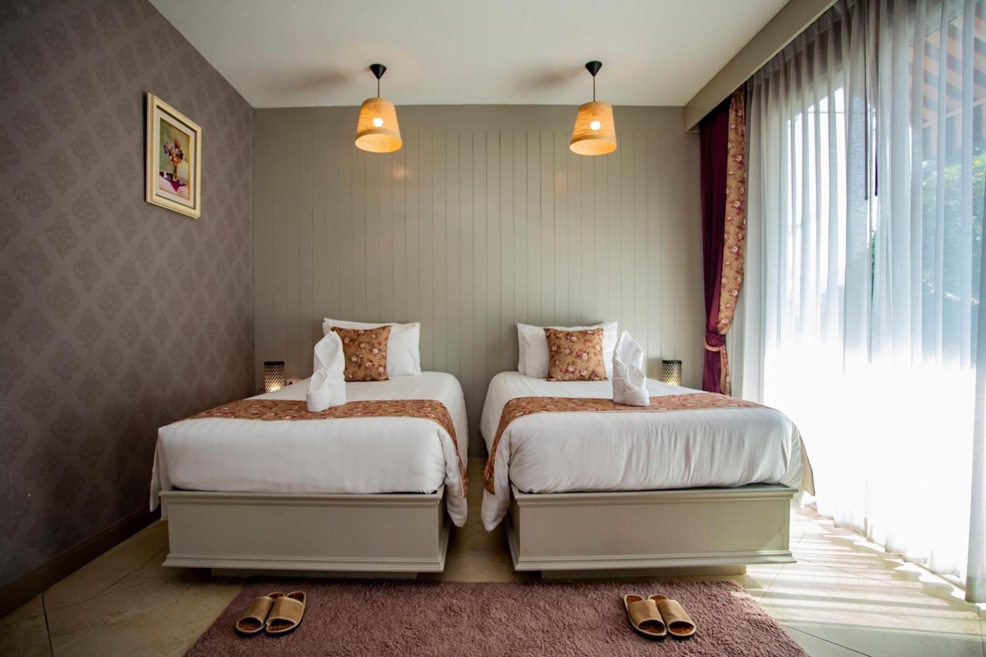 La Villa Boutique Hotel Aranya Prathet Buitenkant foto